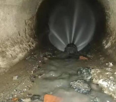 江边乡市政管道清淤