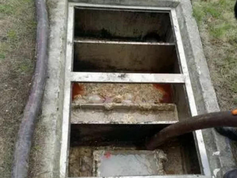 江边乡隔油池清理