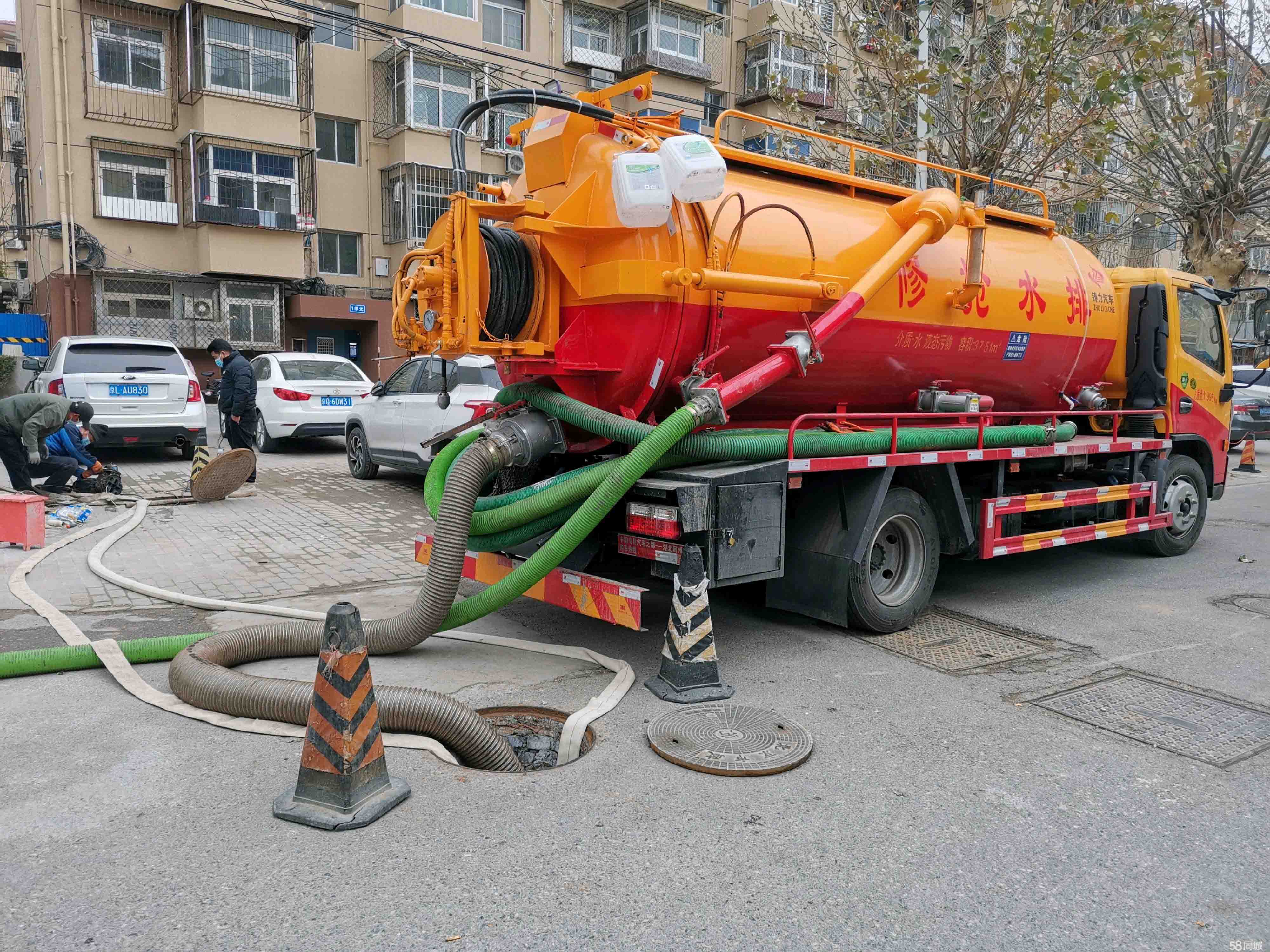 江边乡抽粪吸污